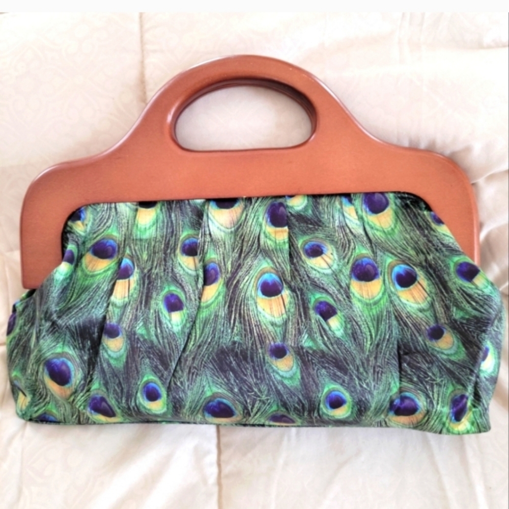 🦚  Vintage Aldo Peacock Feathers Print Handbag